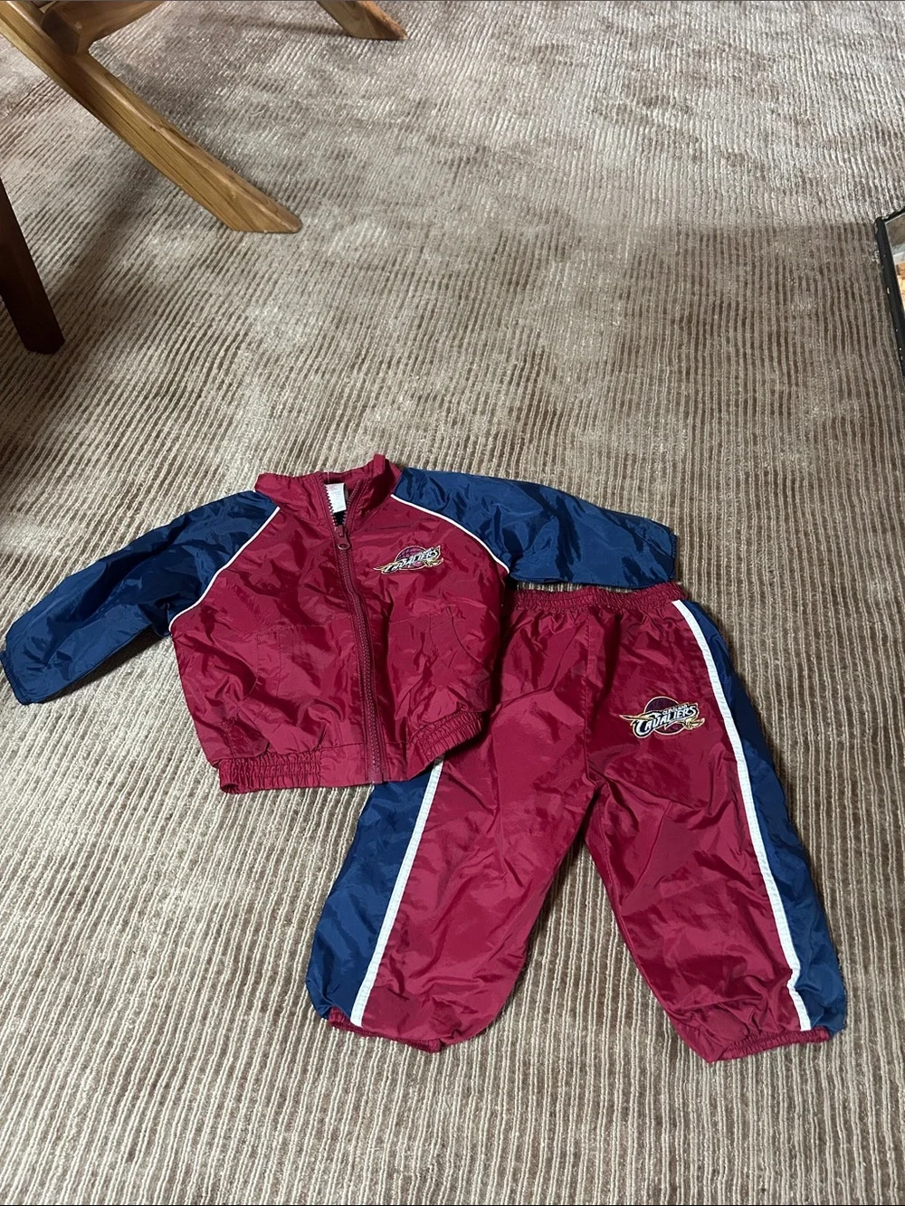 VTG Kids Cavaliers Windbreaker Set embroidered logo 90s official NBA tag 12mths